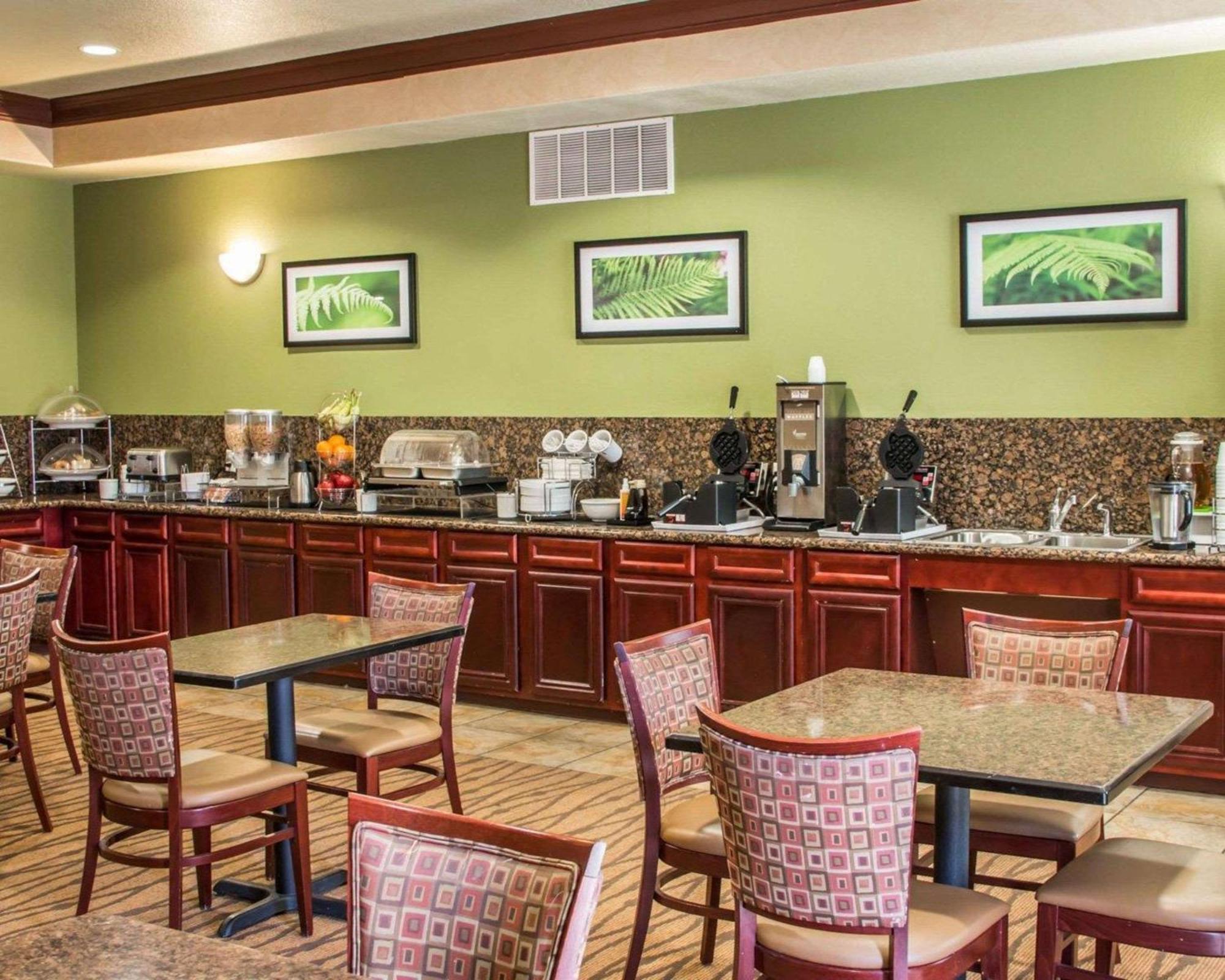 Sleep Inn & Suites At Six Flags San Antonio Eksteriør billede