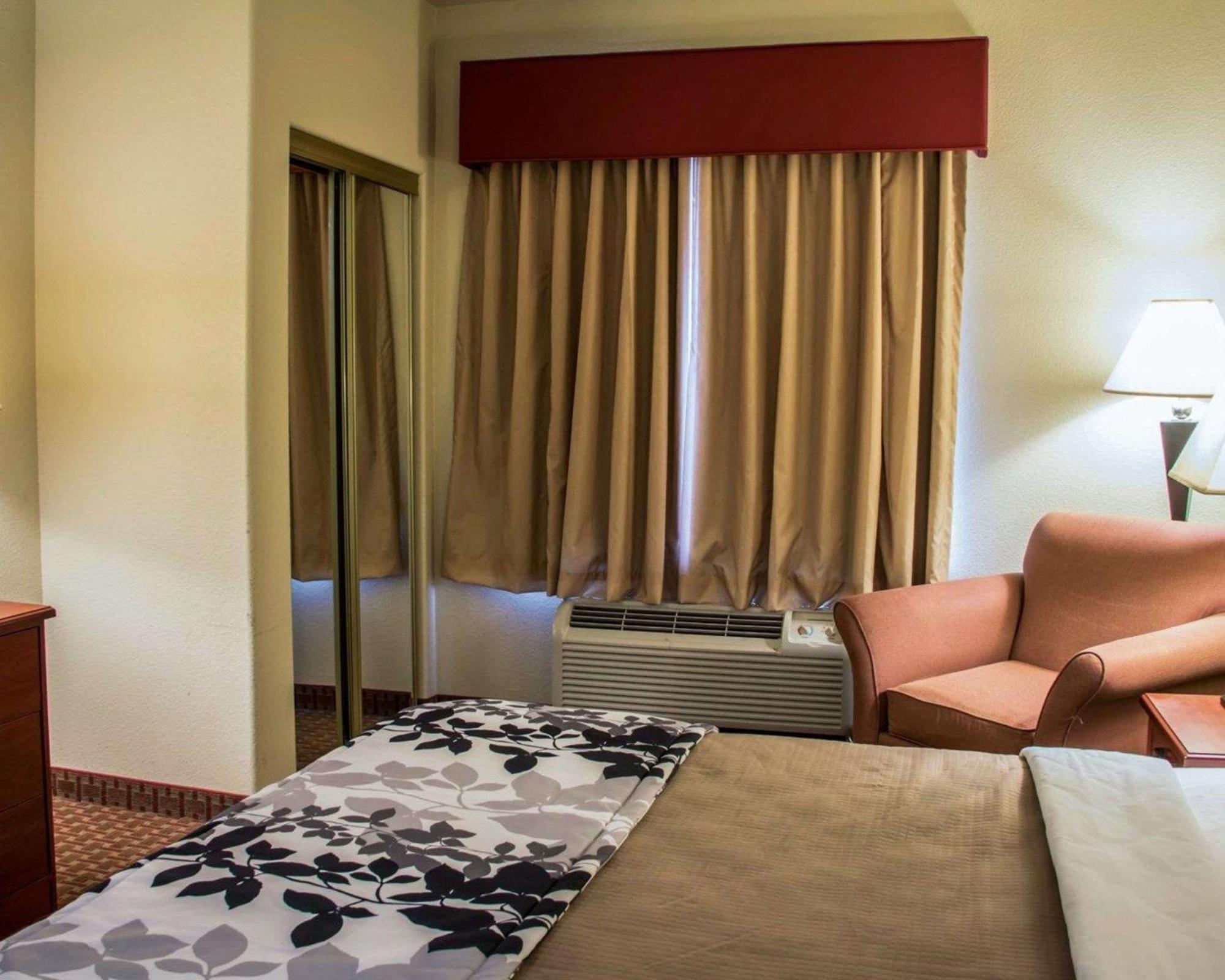 Sleep Inn & Suites At Six Flags San Antonio Eksteriør billede